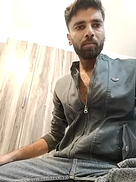 Snapshot of 18_couple_sex chatting on 06-24-26, 08:02 18 couple sex online show from 06-24-26, 08:02