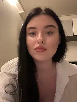 Snapshot of Angela_Fosterr chatting on 09-27-25, 04:01 Angela Fosterr online show from 09-27-25, 04:01