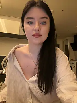 Snapshot of Angela_Fosterr chatting on 07-17-26, 06:24 Angela Fosterr online show from 07-17-26, 06:24