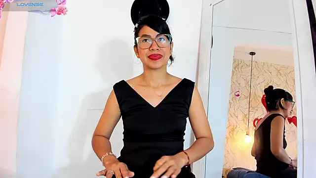 BRITANY WELLS  online show from 03-05-26, 12:34