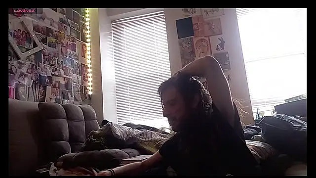 Snapshot of DownstairsSky chatting on 12-15-24, 04:37 DownstairsSky online show from 12-15-24, 04:37