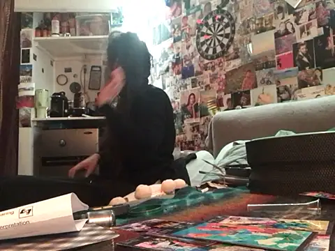 Snapshot of DownstairsSky chatting on 01-27-25, 05:36 DownstairsSky online show from 01-27-25, 05:36