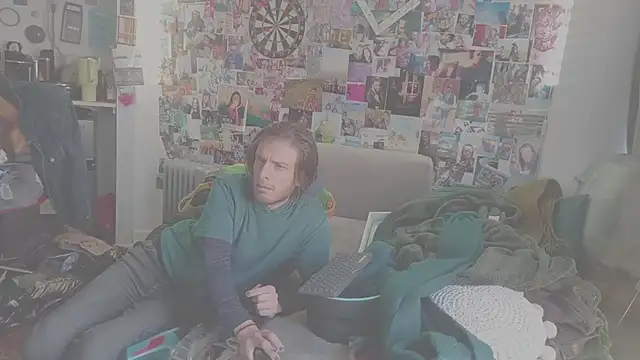 Snapshot of DownstairsSky chatting on 02-04-25, 08:49 DownstairsSky online show from 02-04-25, 08:49