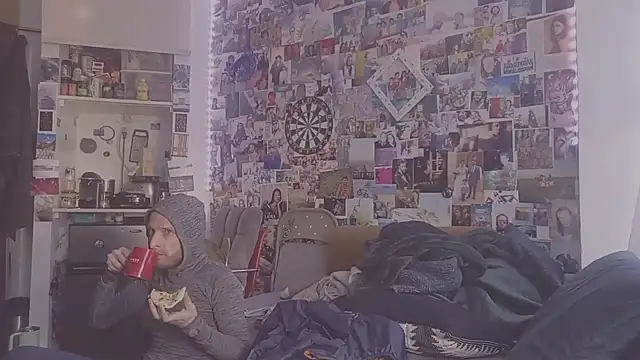 Snapshot of DownstairsSky chatting on 02-17-25, 09:30 DownstairsSky online show from 02-17-25, 09:30