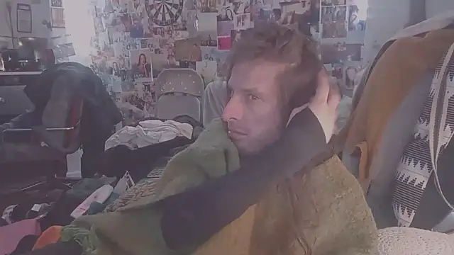 Snapshot of DownstairsSky chatting on 02-21-25, 06:40 DownstairsSky online show from 02-21-25, 06:40