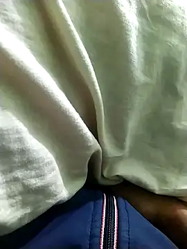 Niladri1410 online show from 12-25-24, 04:00