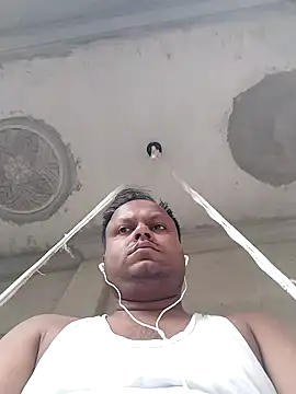 Snapshot of Niladri1410 chatting on 09-13-25, 02:22 Niladri1410 online show from 09-13-25, 02:22