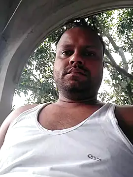 Snapshot of Niladri1410 chatting on 10-01-25, 01:33 Niladri1410 online show from 10-01-25, 01:33