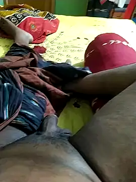 Snapshot of Niladri1410 chatting on 11-08-25, 06:51 Niladri1410 online show from 11-08-25, 06:51