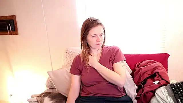 Snapshot of xxpixeyxx chatting on 12-22-25, 04:37 xxpixeyxx online show from 12-22-25, 04:37