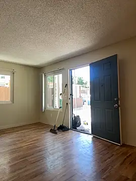 demonslayerr999 online show from 09-16-25, 06:53