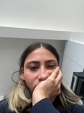 Ameellie online show from 03-19-26, 03:05