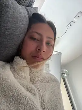 Ameellie online show from 03-28-26, 01:33