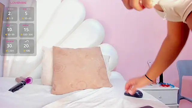 Letizia West  online show from 02-08-25, 08:09