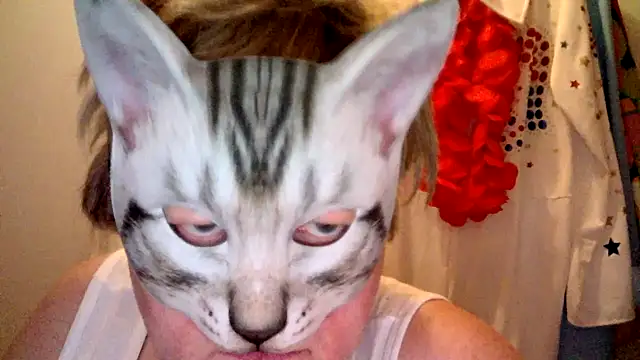 Snapshot of Sigorius chatting on 01-18-25, 10:06 Sigorius online show from 01-18-25, 10:06