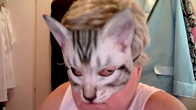 Snapshot of Sigorius chatting on 02-16-26, 02:24 Sigorius online show from 02-16-26, 02:24