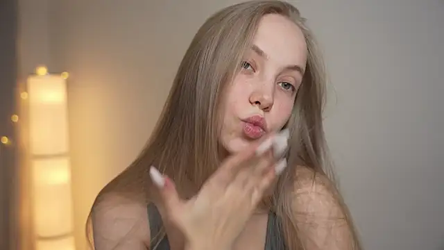 Snapshot of _Appr0ved_ chatting on 01-23-25, 08:04 Appr0ved online show from 01-23-25, 08:04