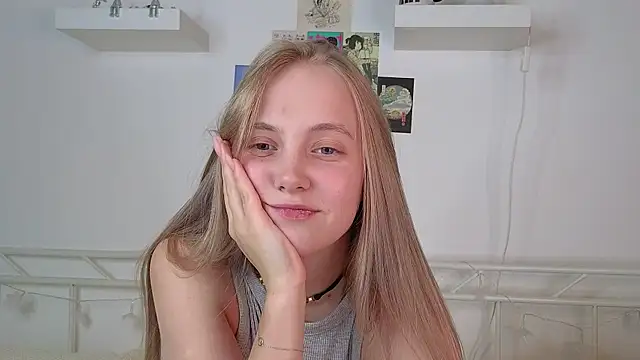 Snapshot of _Appr0ved_ chatting on 02-11-25, 06:11 Appr0ved online show from 02-11-25, 06:11