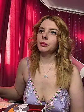 Snapshot of Day-off chatting on 11-22-25, 06:12 Day-off online show from 11-22-25, 06:12