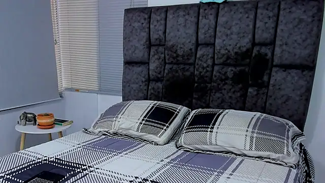 Zack Froone online show from 02-05-25, 01:54