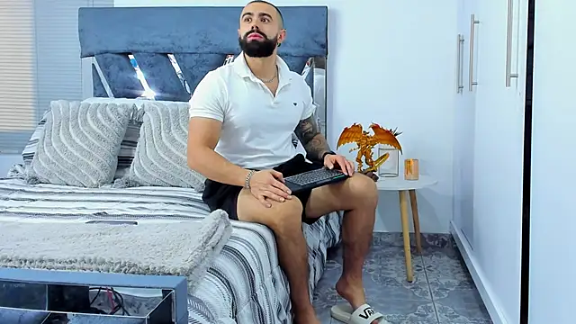 Zack Froone online show from 02-10-26, 01:15