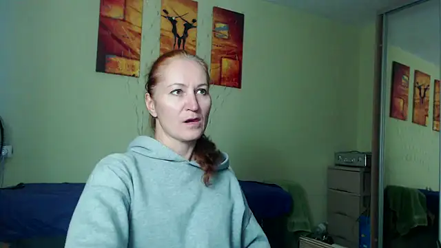 AmellyGrand online show from 10-21-25, 02:29