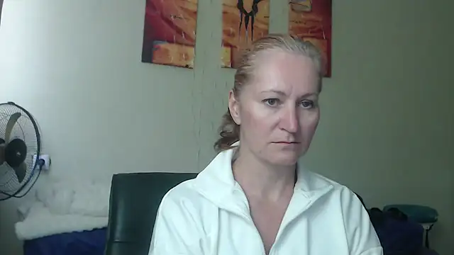 AmellyGrand online show from 04-17-26, 12:52