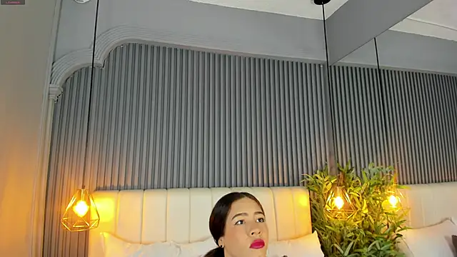 Snapshot of SaraRiley chatting on 12-22-25, 10:40 SaraRiley online show from 12-22-25, 10:40