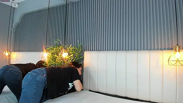 Snapshot of SaraRiley chatting on 01-07-26, 10:45 SaraRiley online show from 01-07-26, 10:45