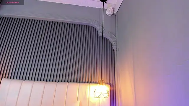 Snapshot of SaraRiley chatting on 01-10-26, 10:47 SaraRiley online show from 01-10-26, 10:47