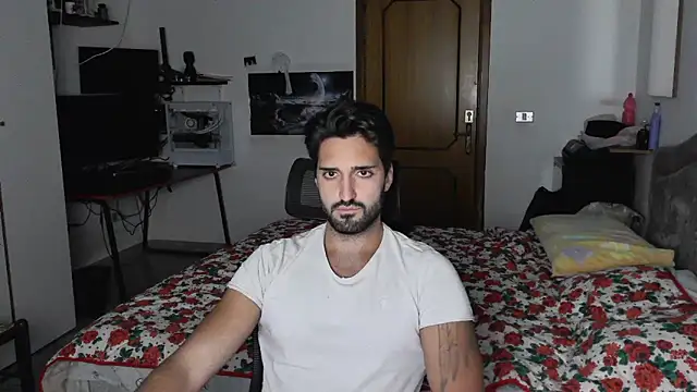 Snapshot of Alexox02 chatting on 10-07-25, 05:54 Alexox02 online show from 10-07-25, 05:54