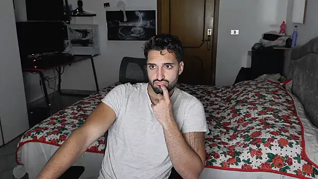 Snapshot of Alexox02 chatting on 10-10-25, 08:41 Alexox02 online show from 10-10-25, 08:41