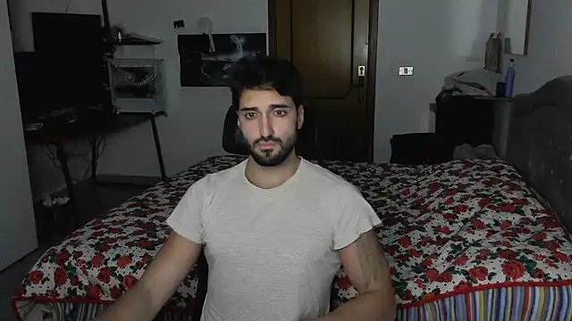 Snapshot of Alexox02 chatting on 11-16-25, 07:19 Alexox02 online show from 11-16-25, 07:19