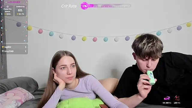 Snapshot of Emily_and_Ilumi chatting on 01-15-25, 02:13 Emily and Ilumi online show from 01-15-25, 02:13