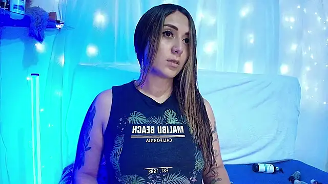 Snapshot of Natasha_Wilde_ chatting on 01-05-25, 10:29 Natasha Wilde online show from 01-05-25, 10:29