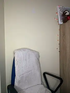 Teylor Love online show from 02-19-25, 07:48