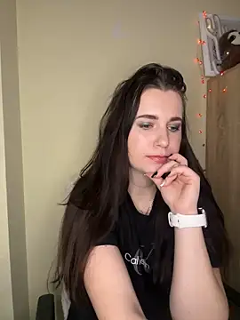 Snapshot of Teylor_Love chatting on 02-26-25, 08:11 Teylor Love online show from 02-26-25, 08:11