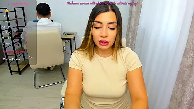 Snapshot of EveEvian chatting on 07-20-26, 10:18 EveEvian online show from 07-20-26, 10:18