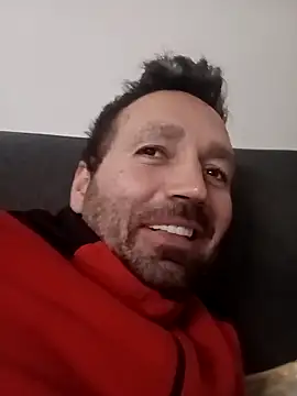 Snapshot of florin421 chatting on 02-18-26, 06:37 florin421 online show from 02-18-26, 06:37