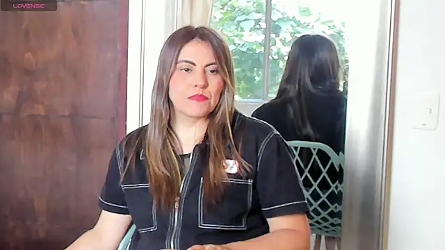 Snapshot of V_monse chatting on 04-21-26, 03:07 V monse online show from 04-21-26, 03:07