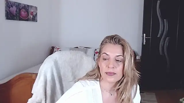 Snapshot of evamaria2024 chatting on 01-13-25, 07:32 evamaria2024 online show from 01-13-25, 07:32