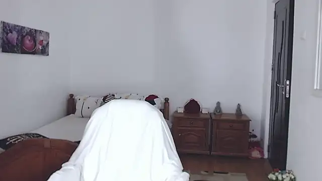 Snapshot of evamaria2024 chatting on 02-12-25, 07:34 evamaria2024 online show from 02-12-25, 07:34