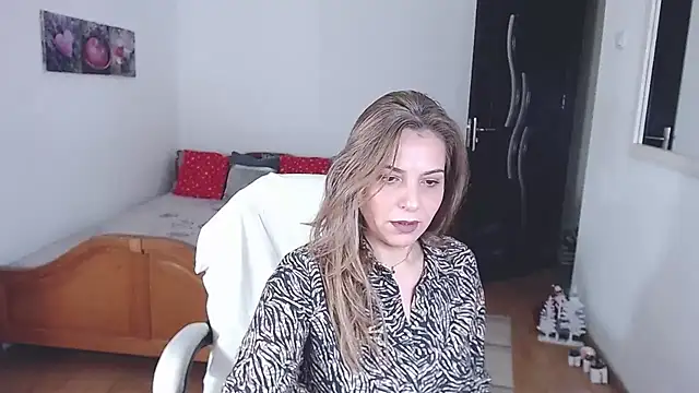 Snapshot of evamaria2024 chatting on 12-04-25, 09:40 evamaria2024 online show from 12-04-25, 09:40