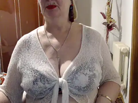 Secretfox online show from 02-04-25, 11:05