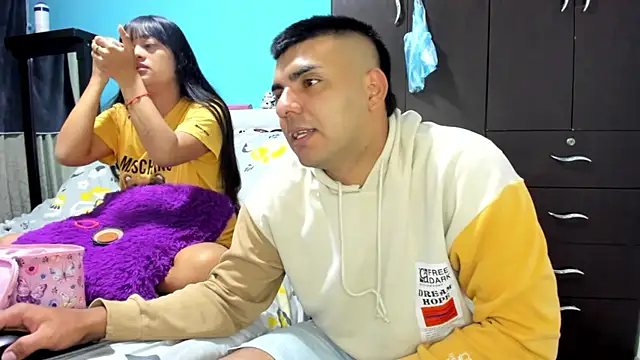 2ScarletandRyan8 online show from 11-08-25, 10:04