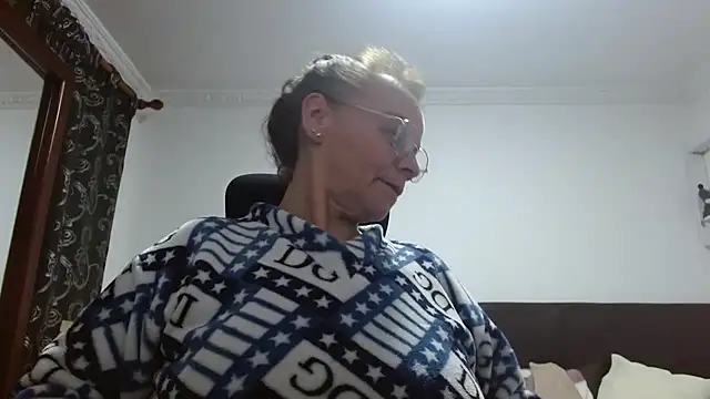 Snapshot of asleycavta chatting on 10-05-25, 02:10 asleycavta online show from 10-05-25, 02:10