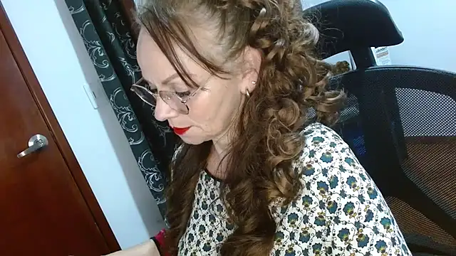 Snapshot of asleycavta chatting on 11-11-25, 03:34 asleycavta online show from 11-11-25, 03:34