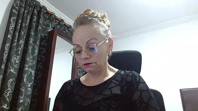 Snapshot of asleycavta chatting on 11-20-25, 10:53 asleycavta online show from 11-20-25, 10:53