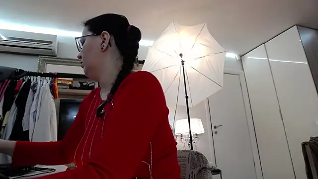 ILoveToFeelU online show from 03-16-25, 09:37