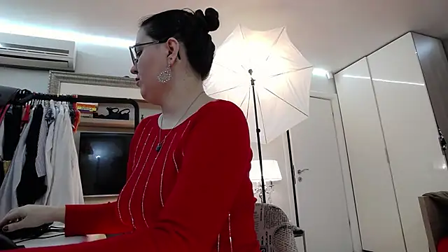 ILoveToFeelU online show from 03-20-25, 12:30